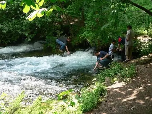 نهر الربيع في البوسنة