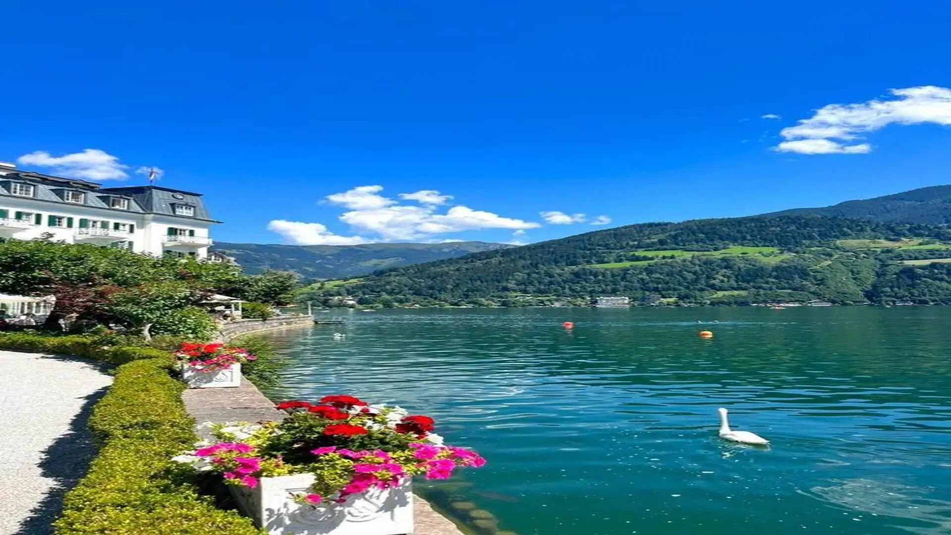 رحلات سياحية من الرياض إلى فيتنام.